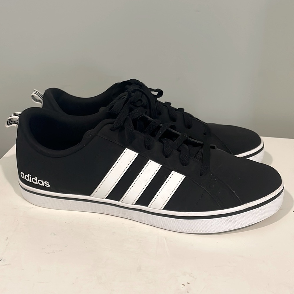 Adidas VS Pace shoes - Size 10